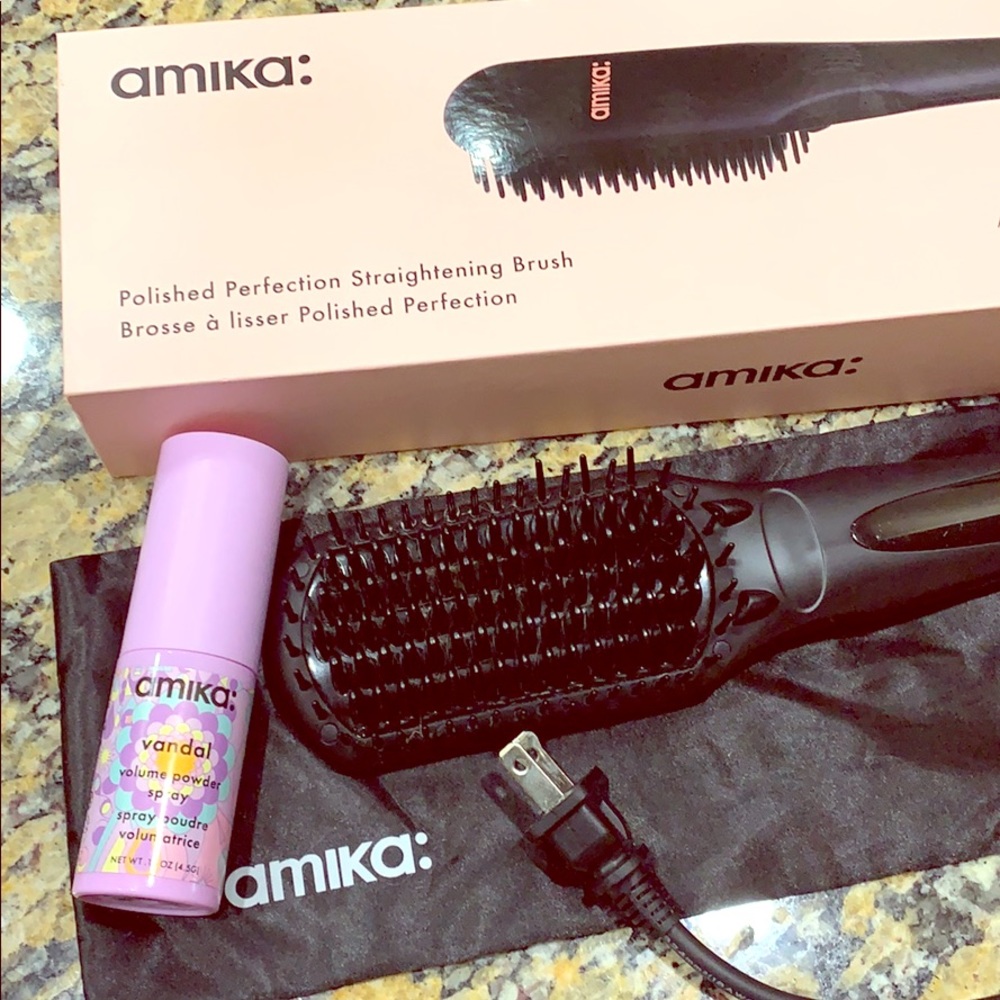 Amika Straightening Brush & Vandal Set